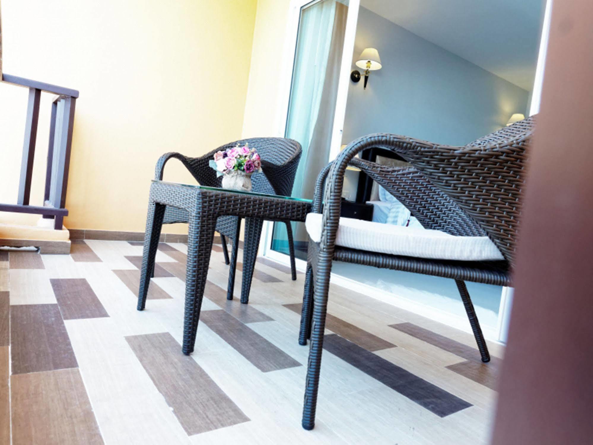 Pattaya Blue Sky Hotel Ngoại thất bức ảnh