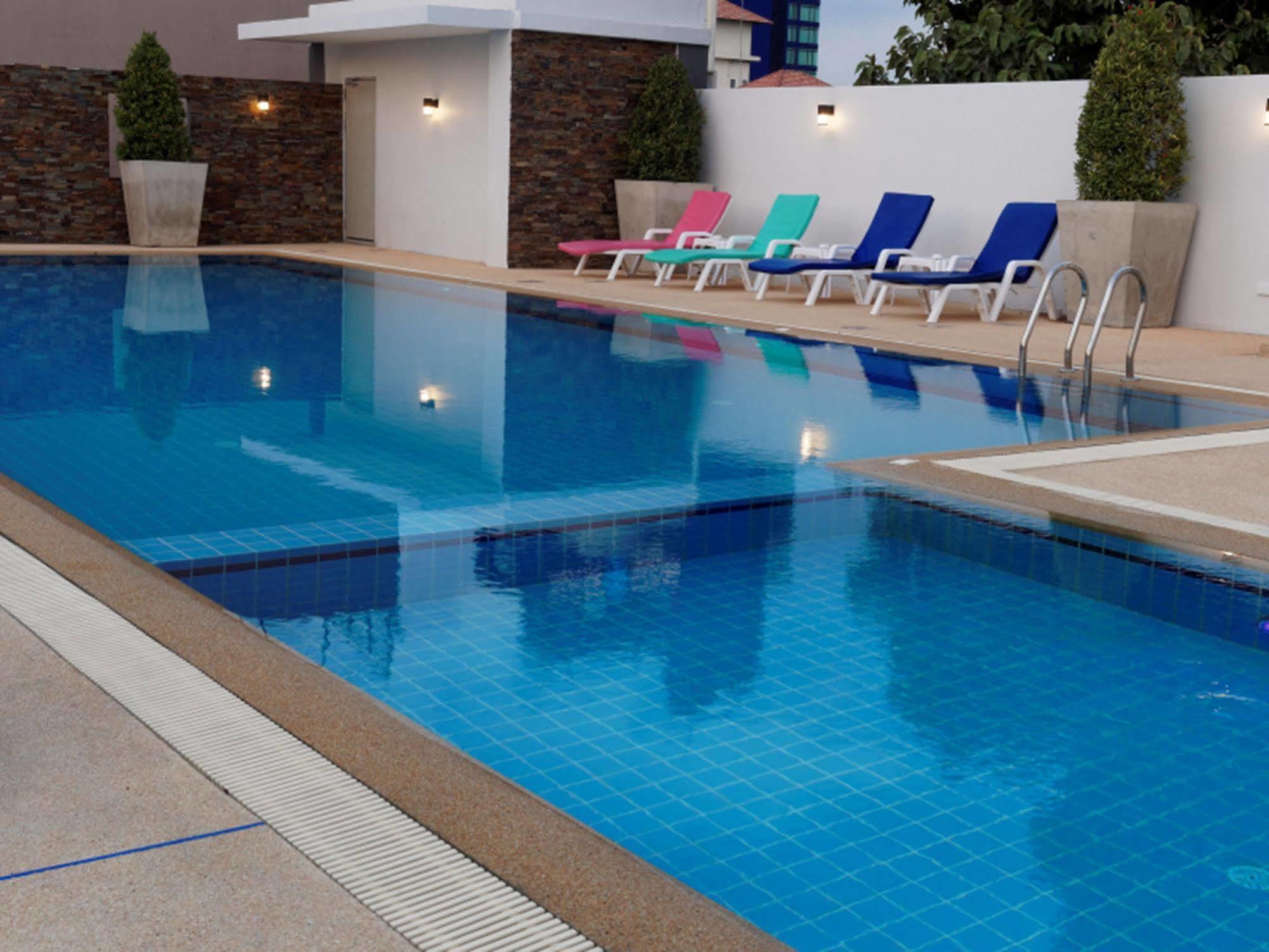 Pattaya Blue Sky Hotel Ngoại thất bức ảnh