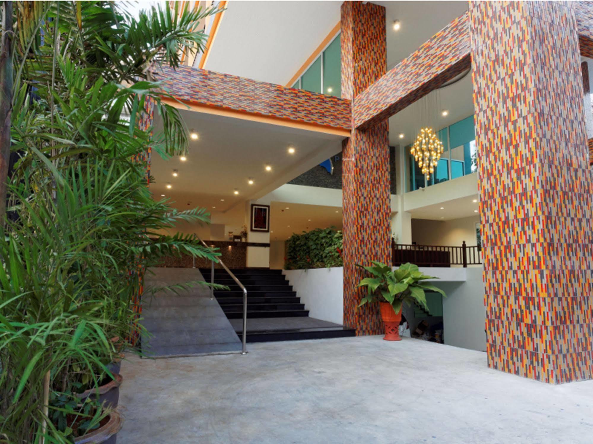 Pattaya Blue Sky Hotel Ngoại thất bức ảnh
